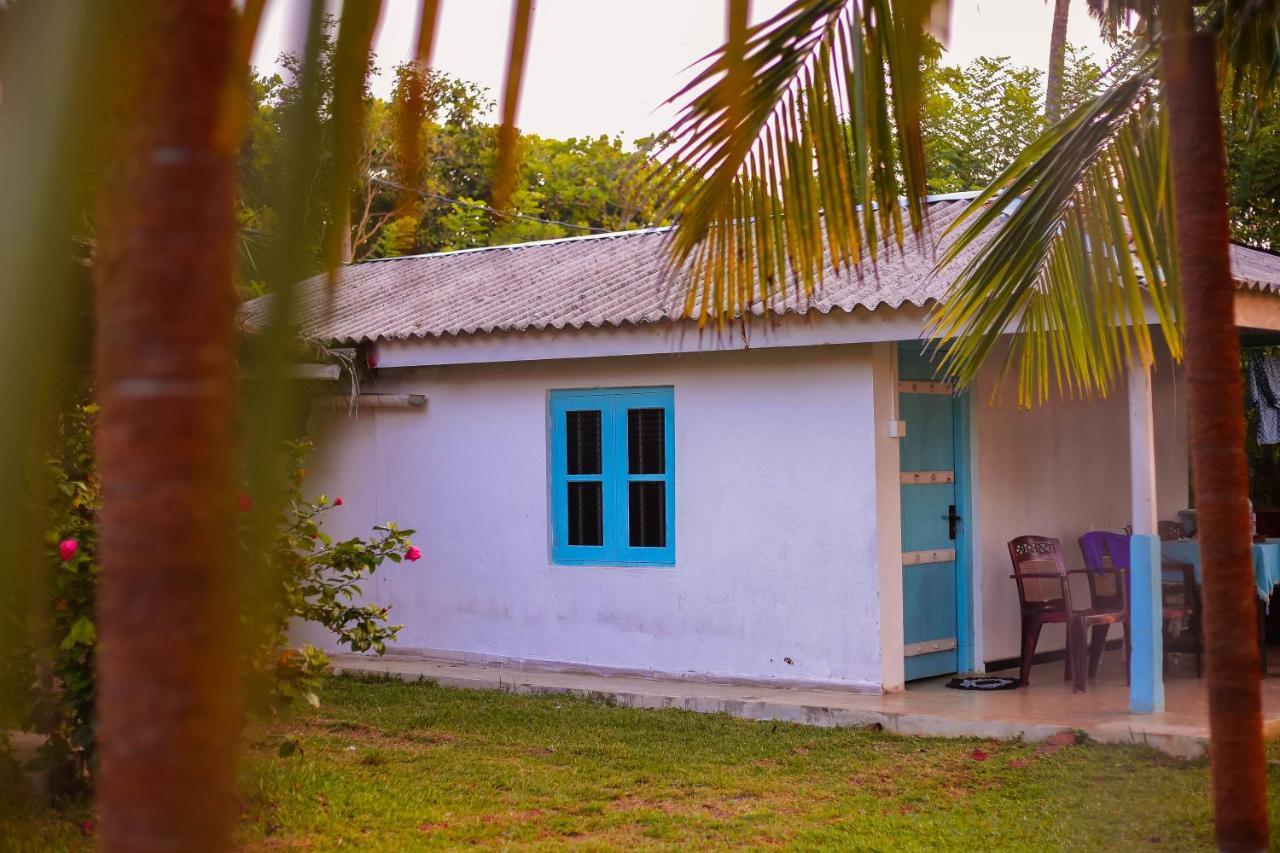 Tehan Homestay Диквела Екстериор снимка